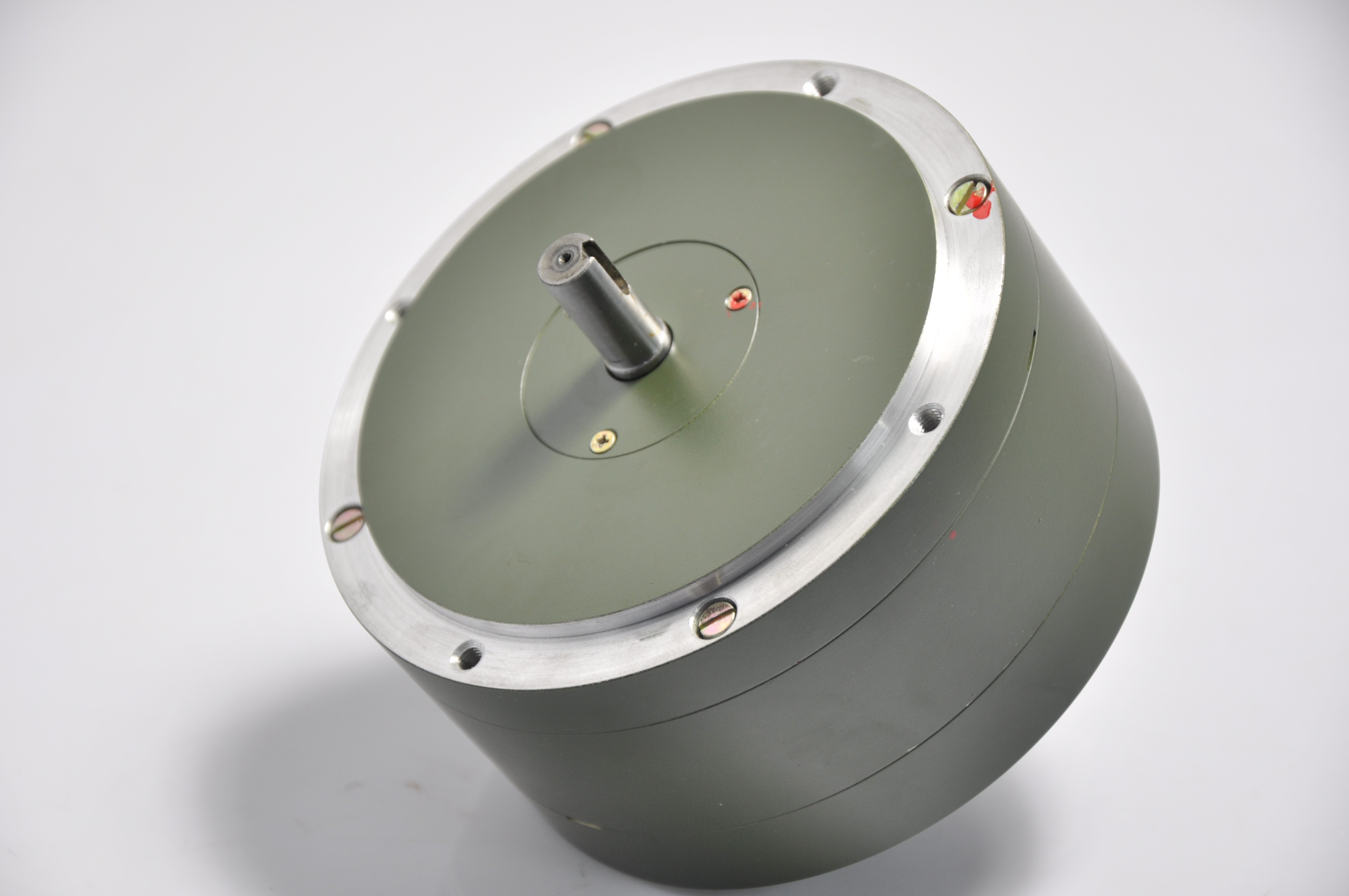 力矩電動機(jī)與一般異步電動機(jī)的差別 力矩電動機(jī)與一般異步電動機(jī)的差別